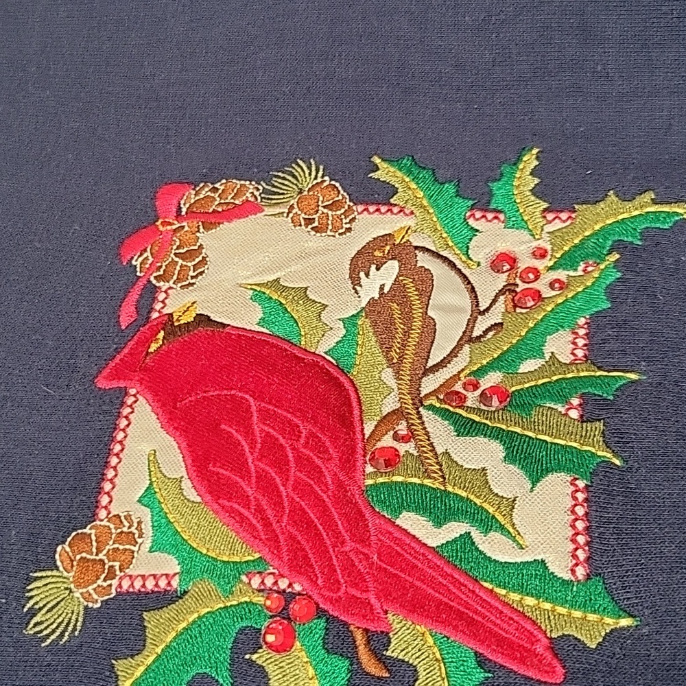 Cardinal Holly Top - Picture 3 of 5
